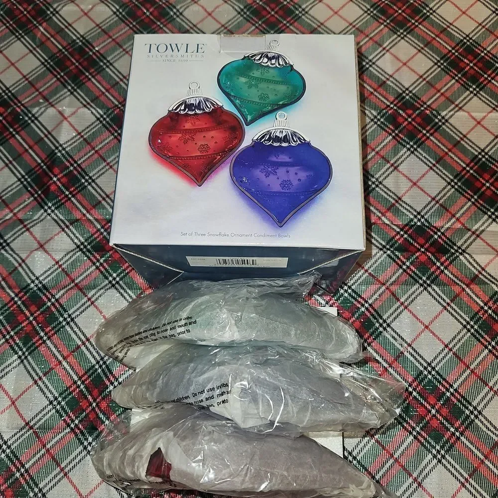 Set of Three Snowflake Ornament Condiment Bowls by Towle Silversmiths.